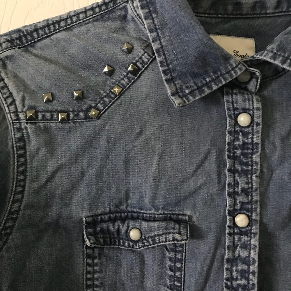 American Eagle Studded Chambray